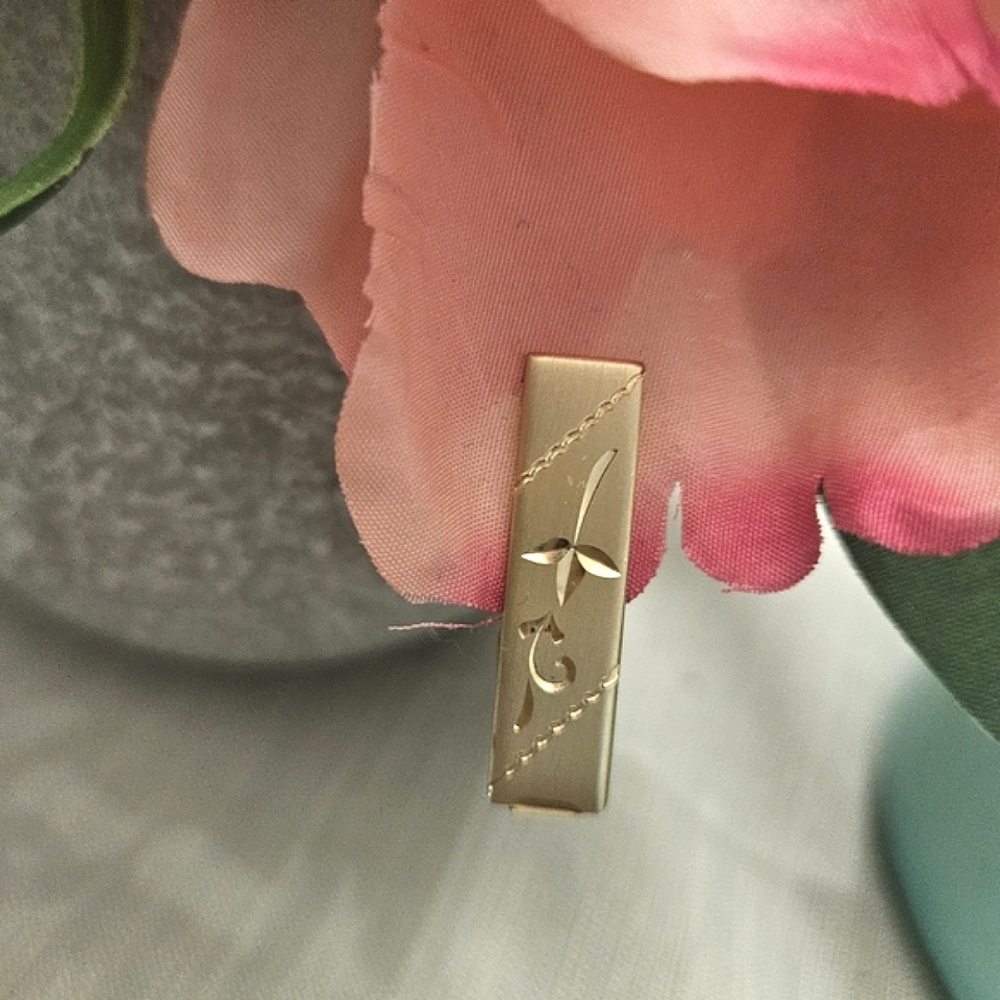 Vintage goldtone etched tie bar clip